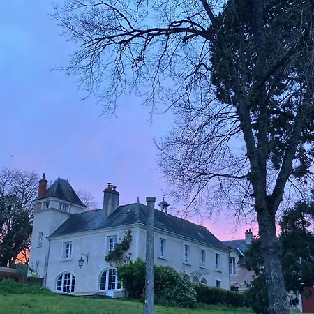 Magnifique Maison De Maitre Saumuroise Holiday home